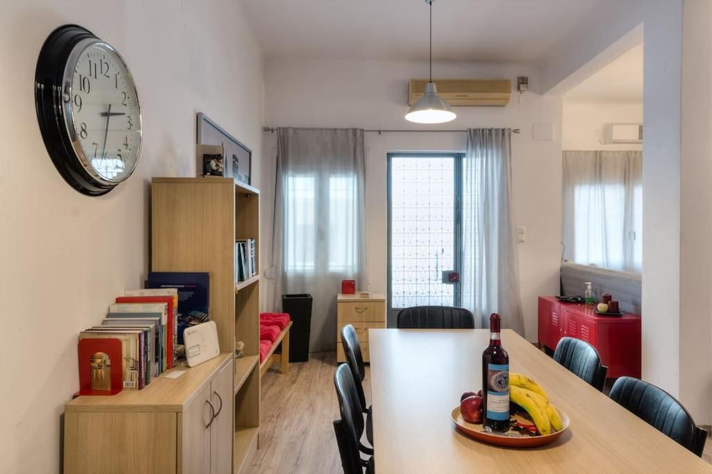 Renovated, Open And Functional Old City House 伊拉克利翁 外观 照片