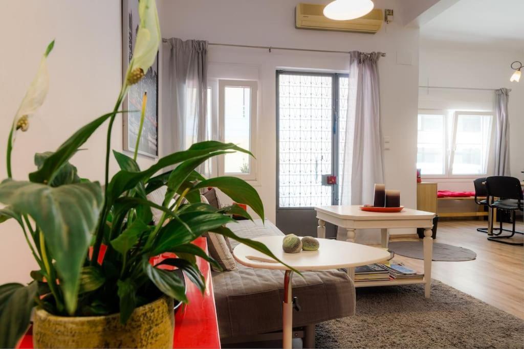 Renovated, Open And Functional Old City House 伊拉克利翁 外观 照片